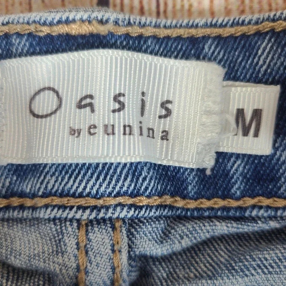 Oasis Eunina Denim Cut-Off Short Shorts Women's Medium Light Wash Distressed - Picture 5 of 7